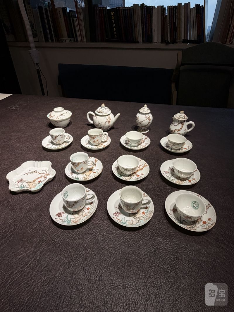 清乾隆 粉彩花鸟纹茶具一套25件 - 图3